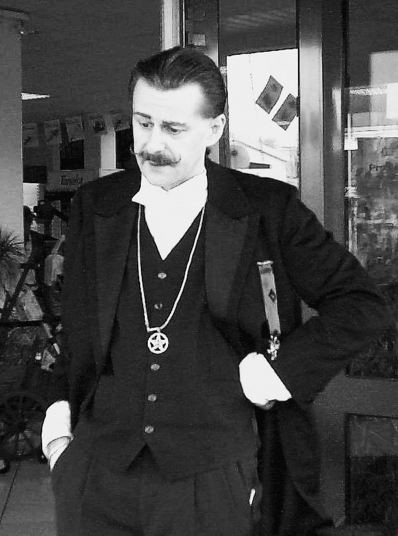 Stage Shows El Lorenzo